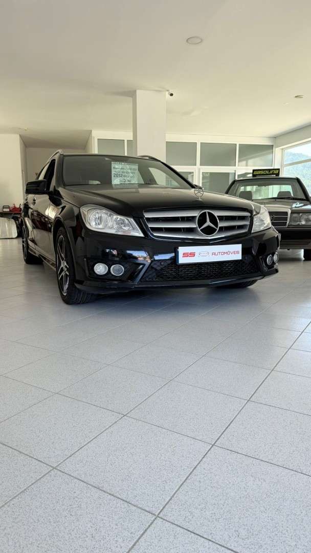mercedes-benz-220-2012-diesel-2143cc
