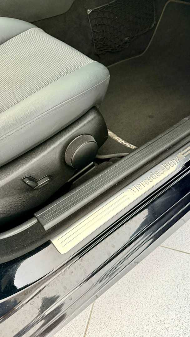 mercedes-benz-220-2012-diesel-2143cc