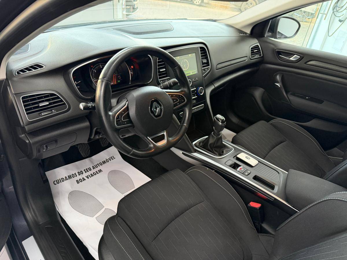 renault-megane-sport-tourer-2020-diesel-1461cc