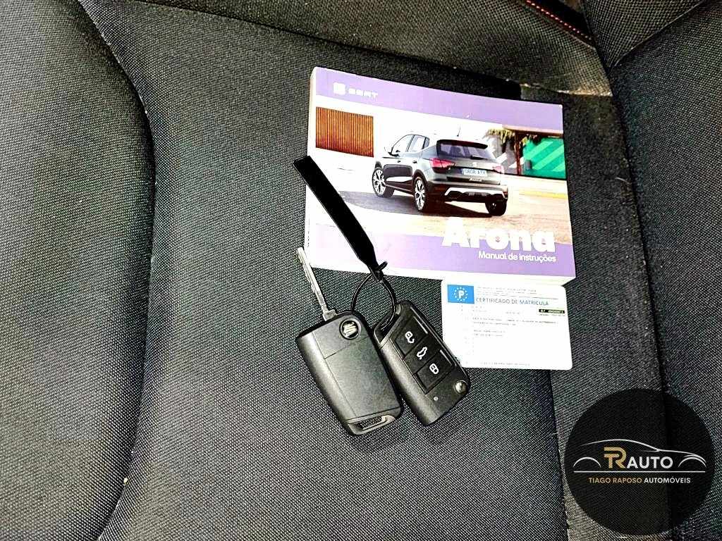 seat-arona-2023-gasolina-999cc