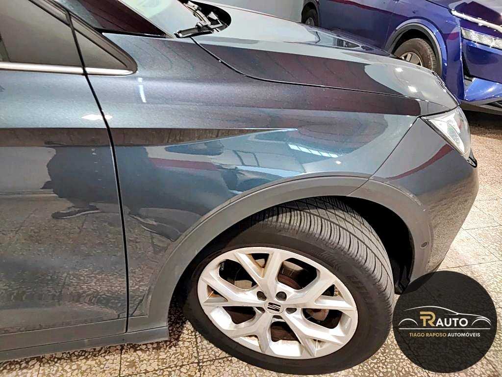 seat-arona-2023-gasolina-999cc