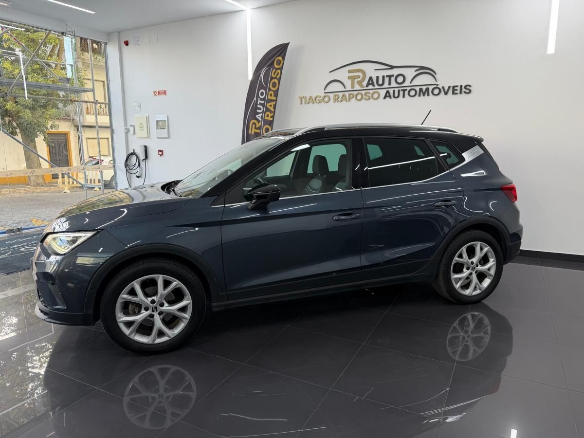 seat-arona-2023-gasolina-999cc