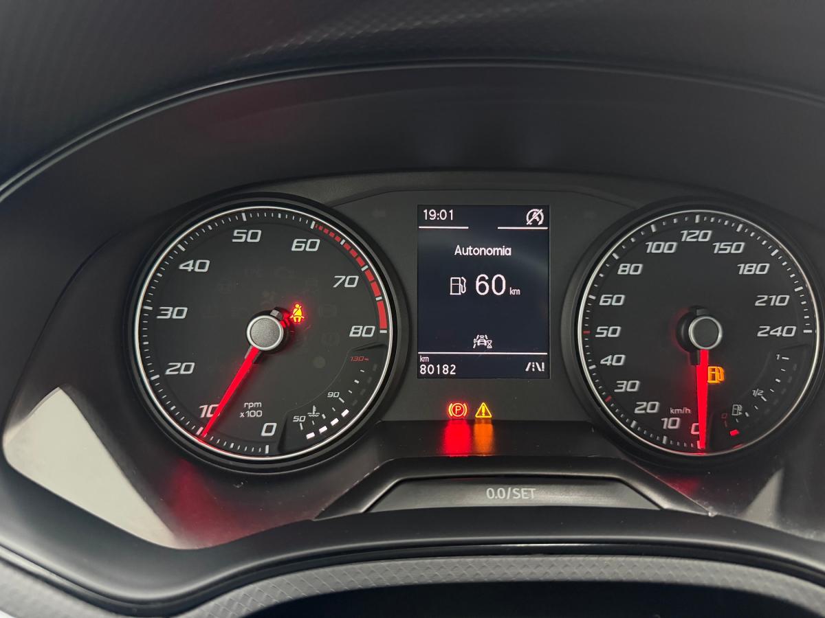 seat-arona-2023-gasolina-999cc