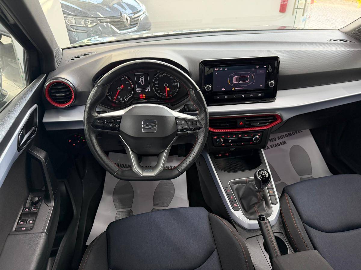 seat-arona-2023-gasolina-999cc