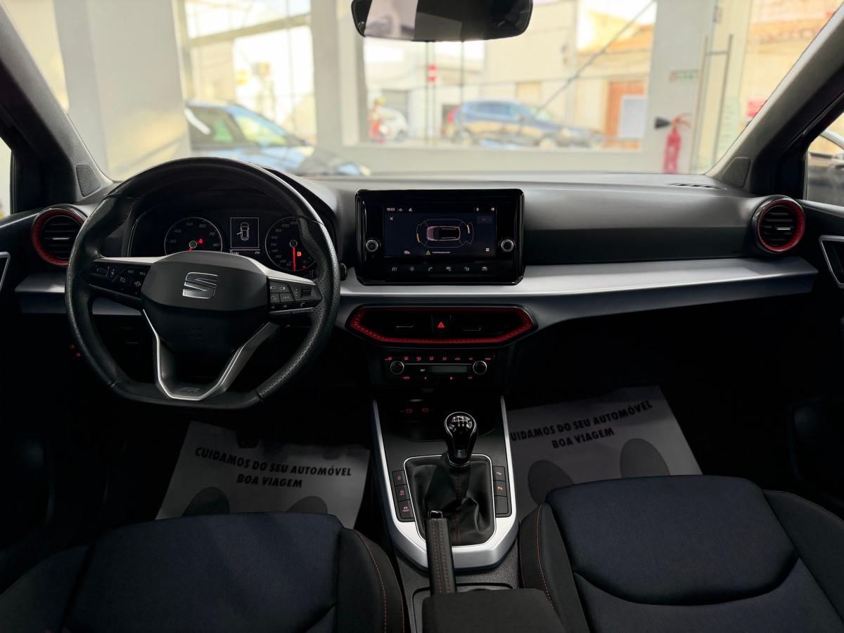 seat-arona-2023-gasolina-999cc