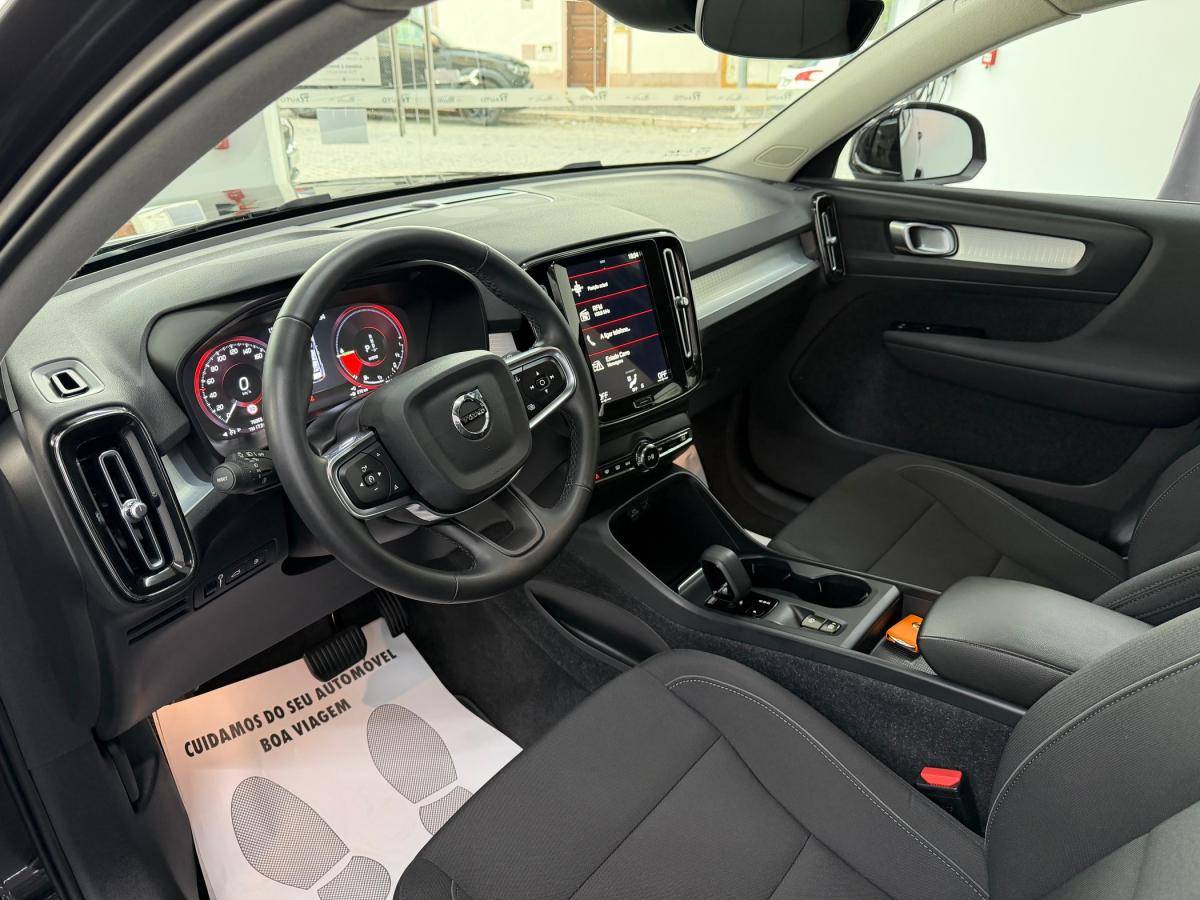 volvo-xc40-2022-hibrido-a-gasolina-1477cc