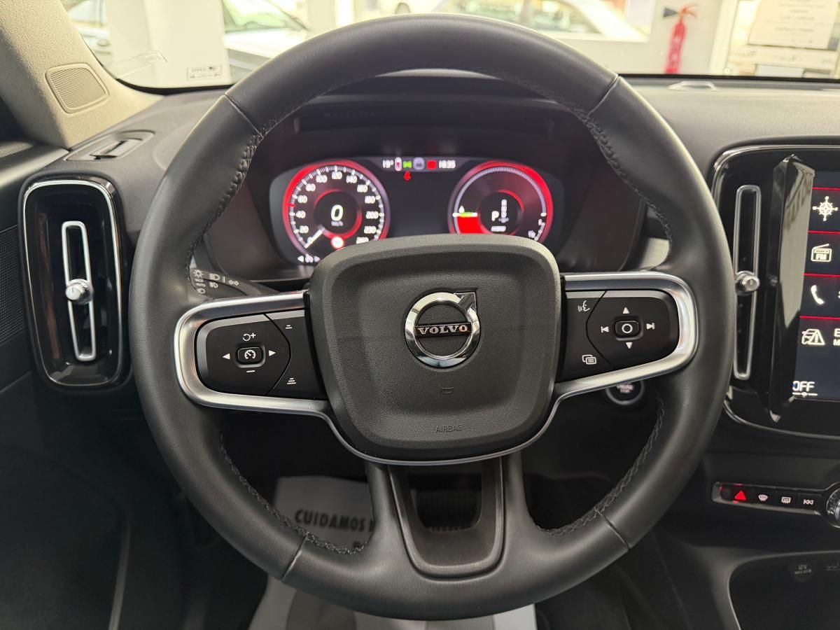 volvo-xc40-2022-hibrido-a-gasolina-1477cc