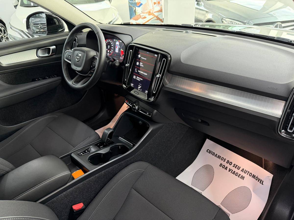volvo-xc40-2022-hibrido-a-gasolina-1477cc