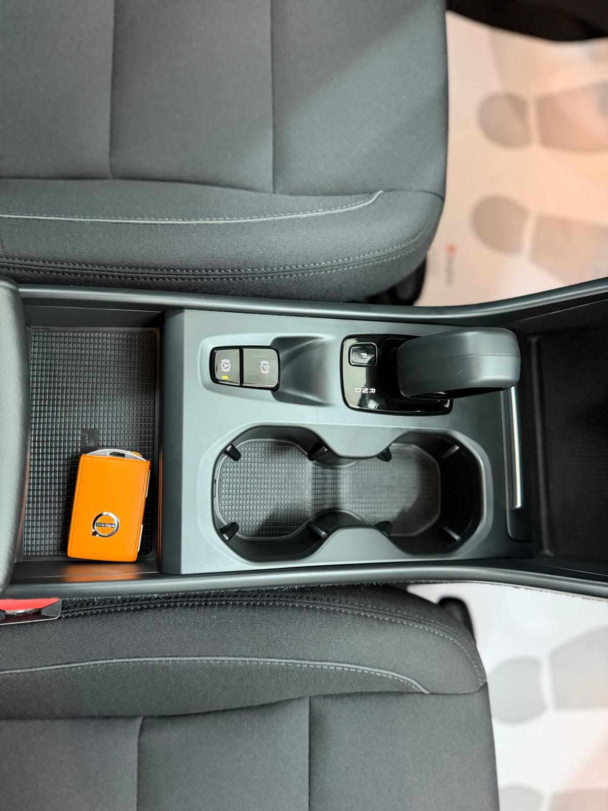 volvo-xc40-2022-hibrido-a-gasolina-1477cc