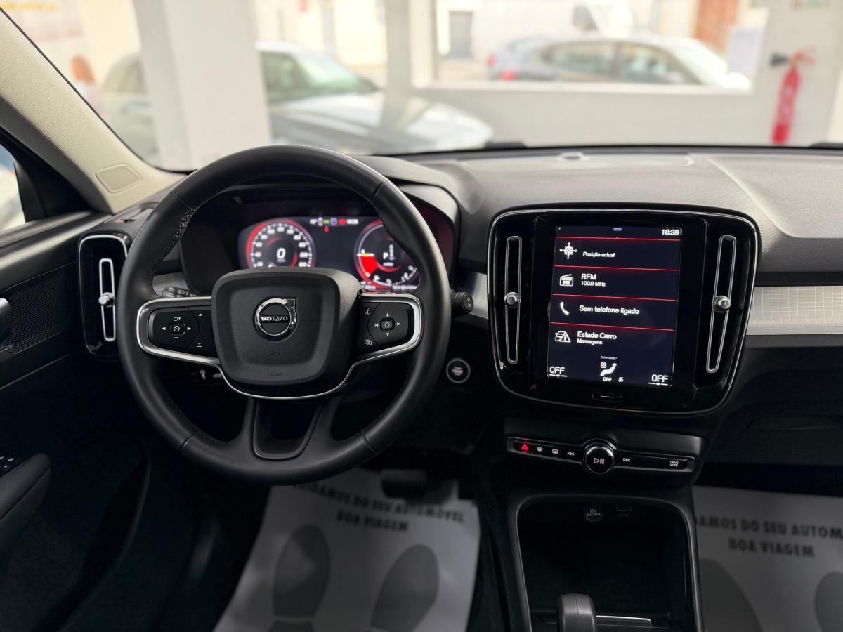 volvo-xc40-2022-hibrido-a-gasolina-1477cc
