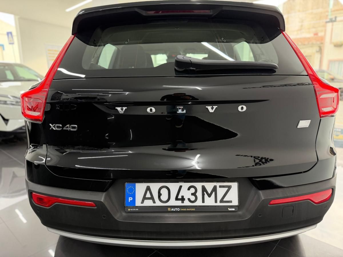 volvo-xc40-2022-hibrido-a-gasolina-1477cc