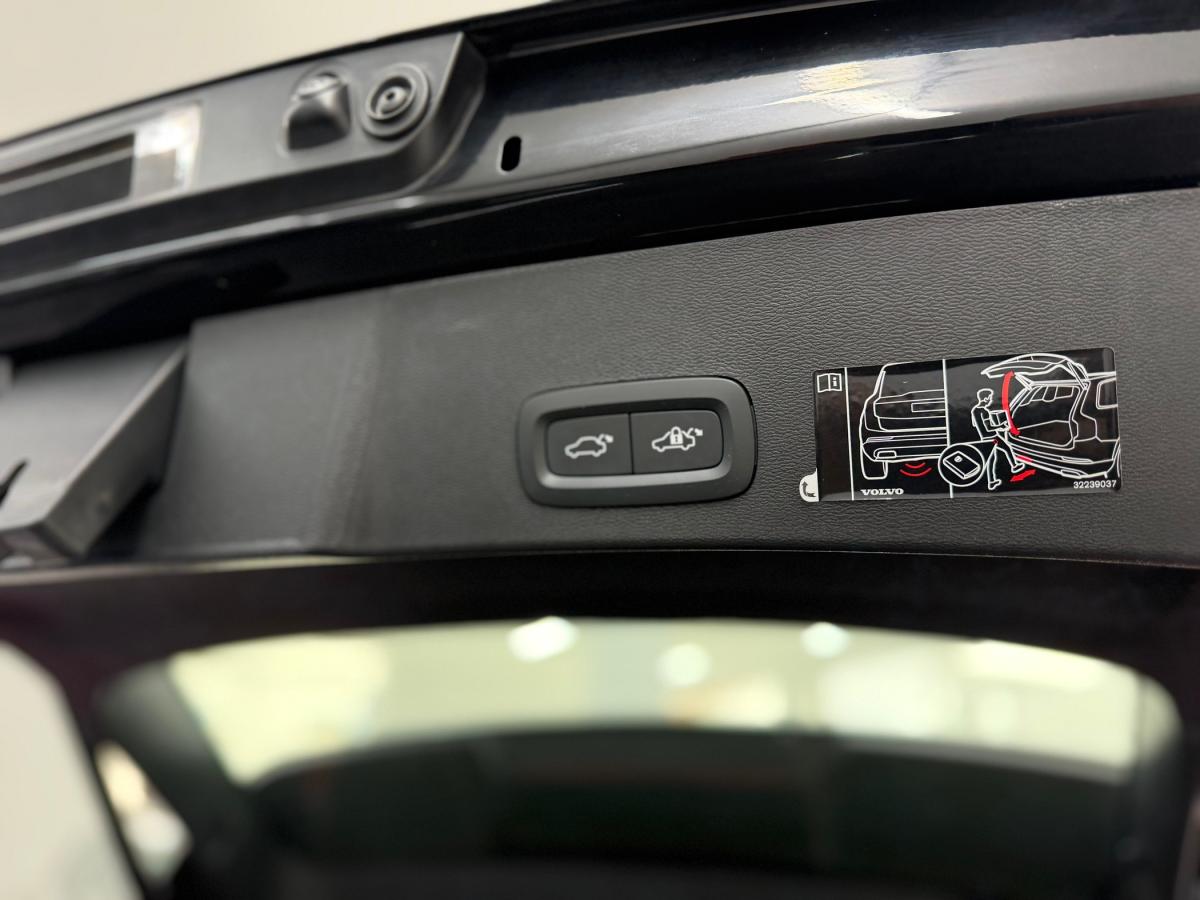 volvo-xc40-2022-hibrido-a-gasolina-1477cc