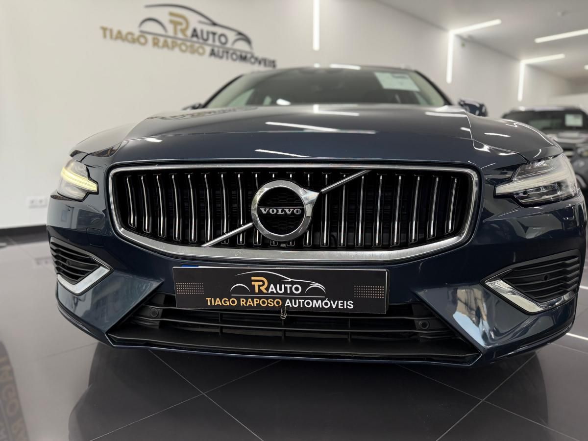 volvo-v60-2022-hibrido-a-gasolina-1969cc