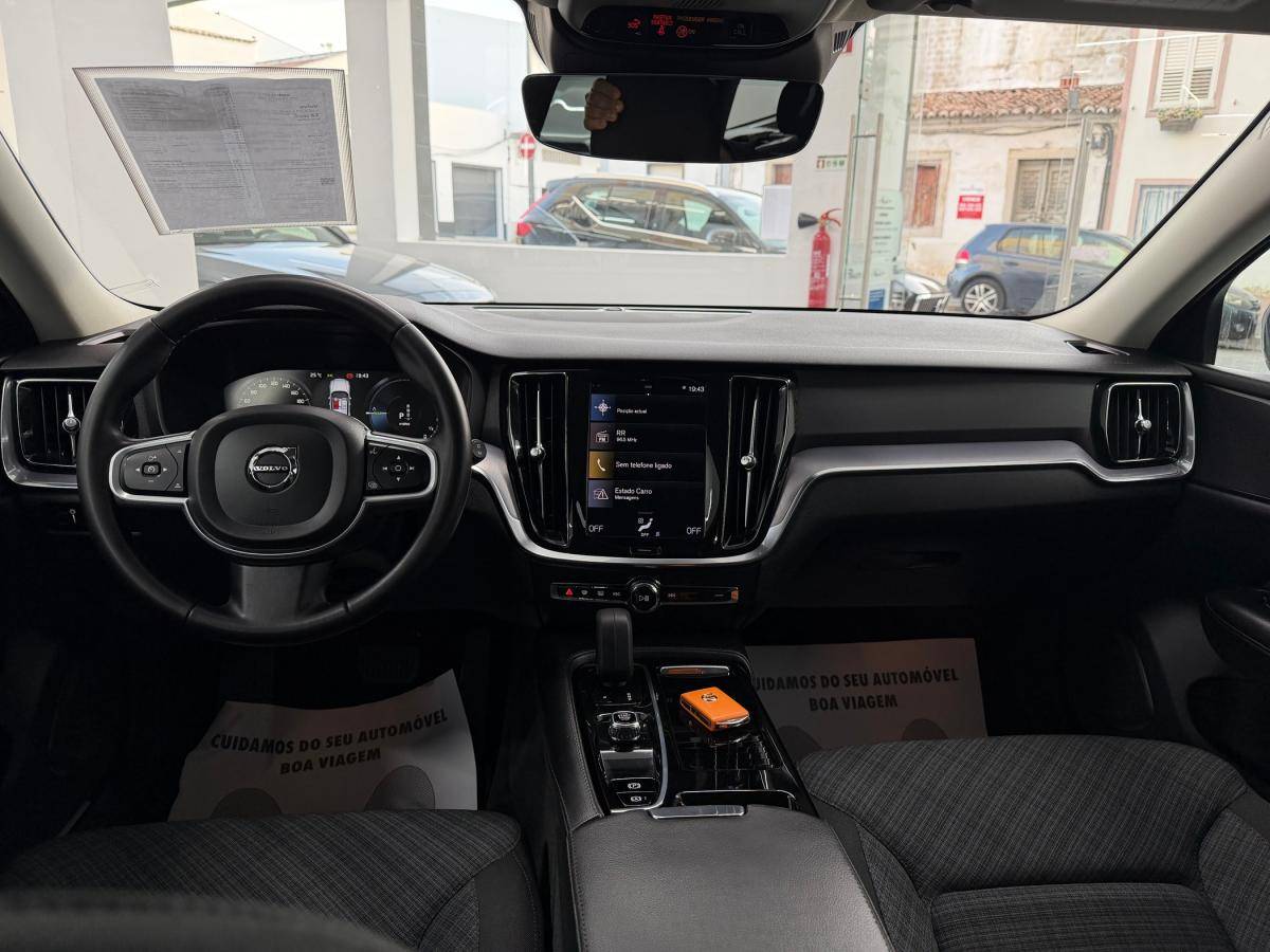 volvo-v60-2022-hibrido-a-gasolina-1969cc