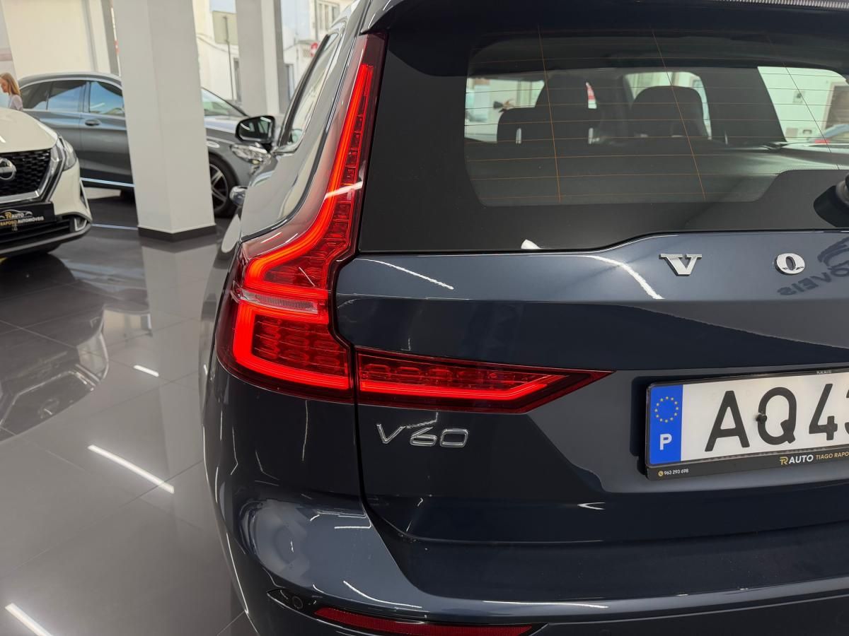 volvo-v60-2022-hibrido-a-gasolina-1969cc