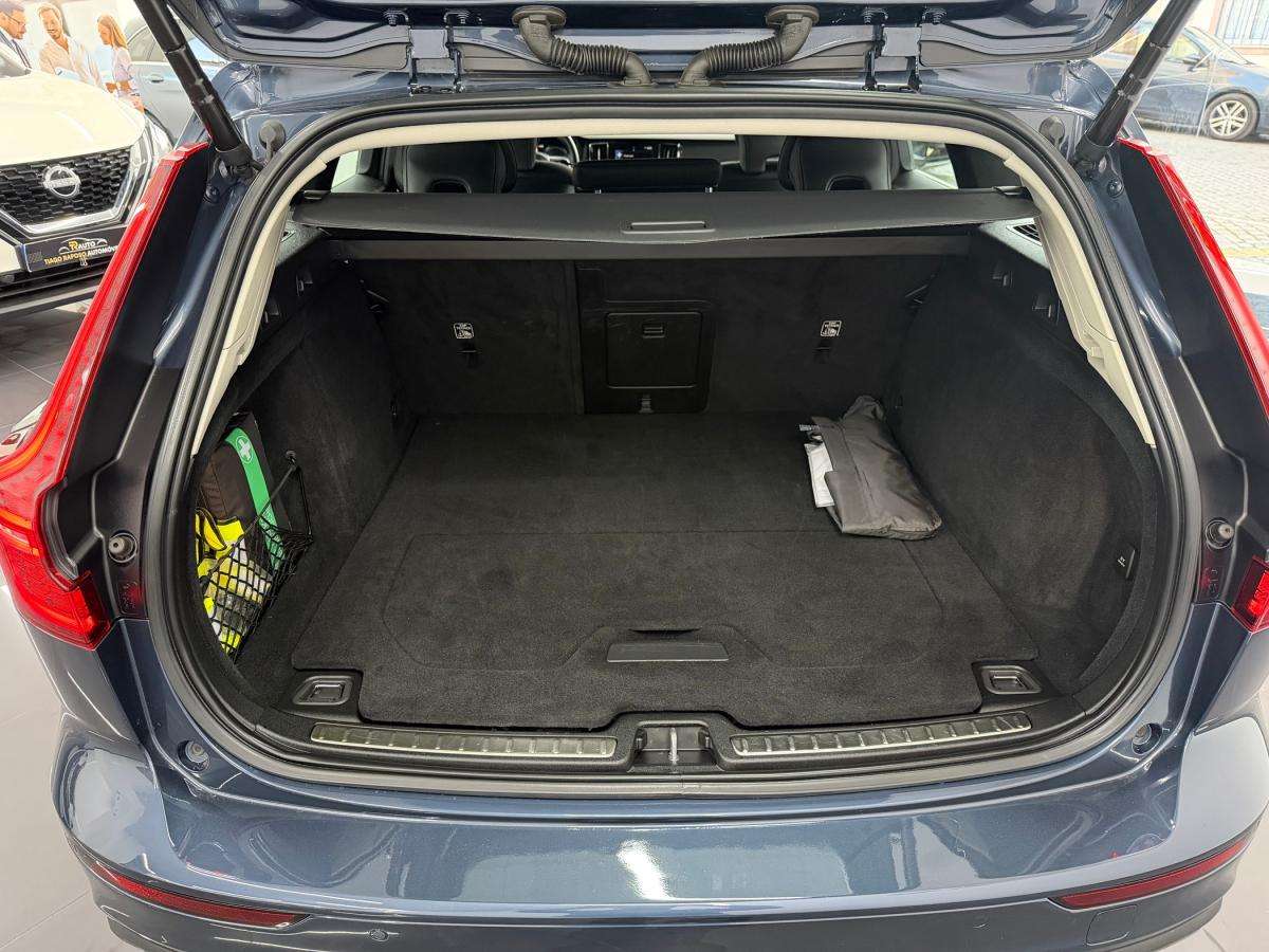 volvo-v60-2022-hibrido-a-gasolina-1969cc