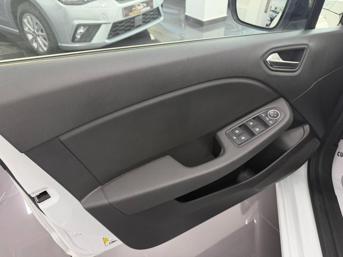 mitsubishi-colt-2024-gasolina-999cc