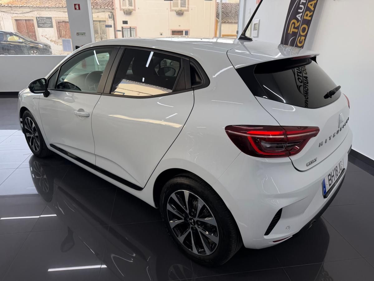 mitsubishi-colt-2024-gasolina-999cc