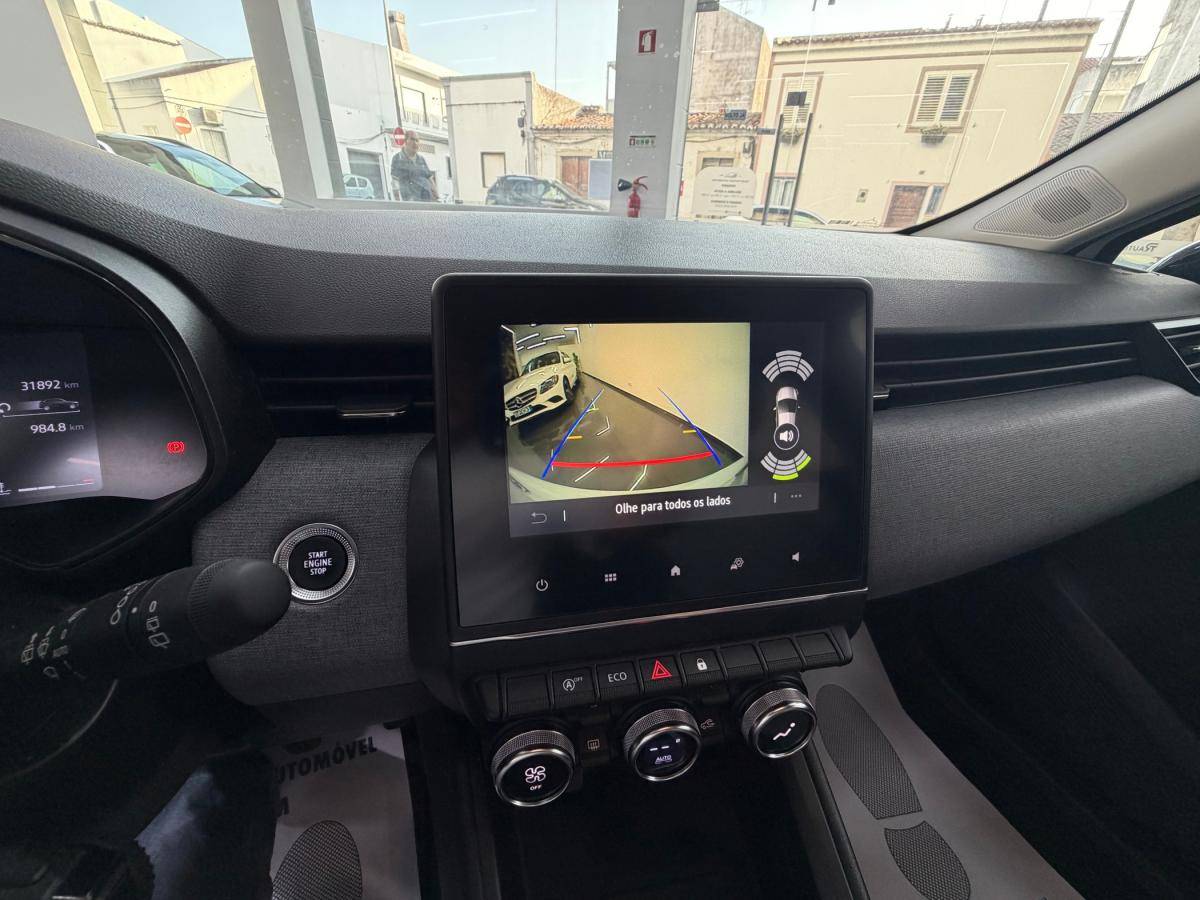 mitsubishi-colt-2024-gasolina-999cc