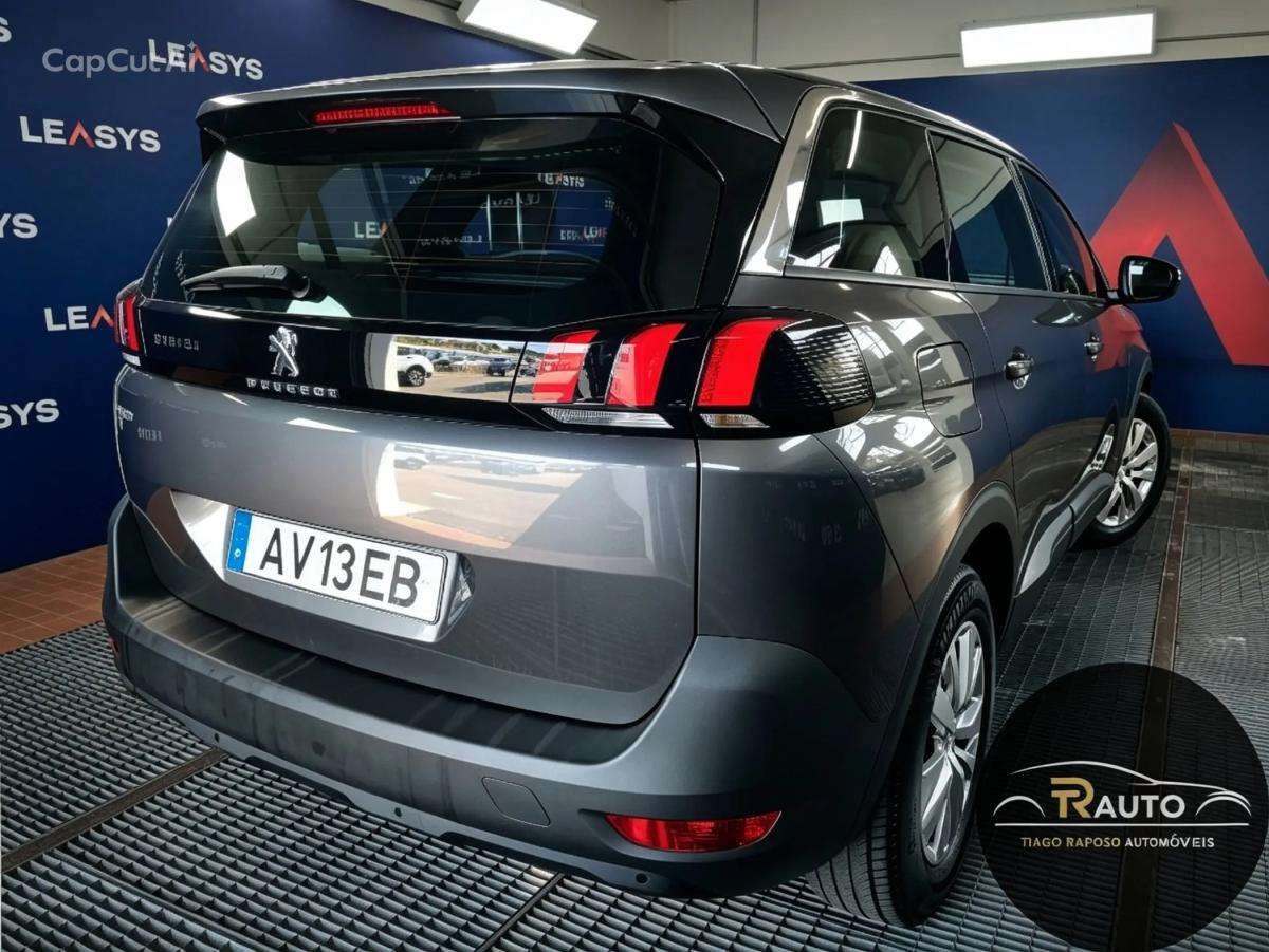 peugeot-5008-2022-diesel-1499cc