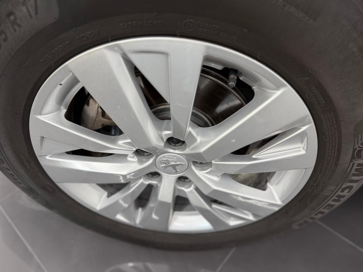 peugeot-5008-2022-diesel-1499cc