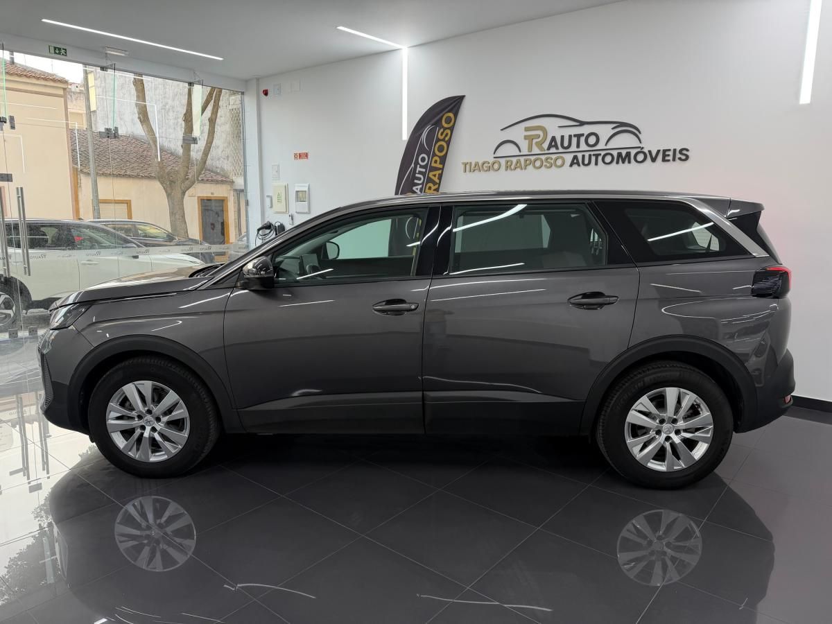 peugeot-5008-2022-diesel-1499cc
