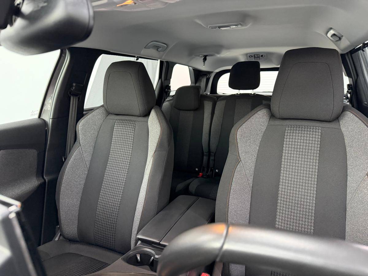 peugeot-5008-2022-diesel-1499cc