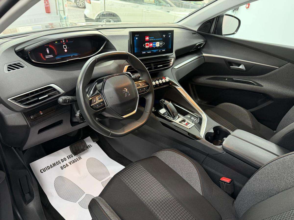 peugeot-5008-2022-diesel-1499cc