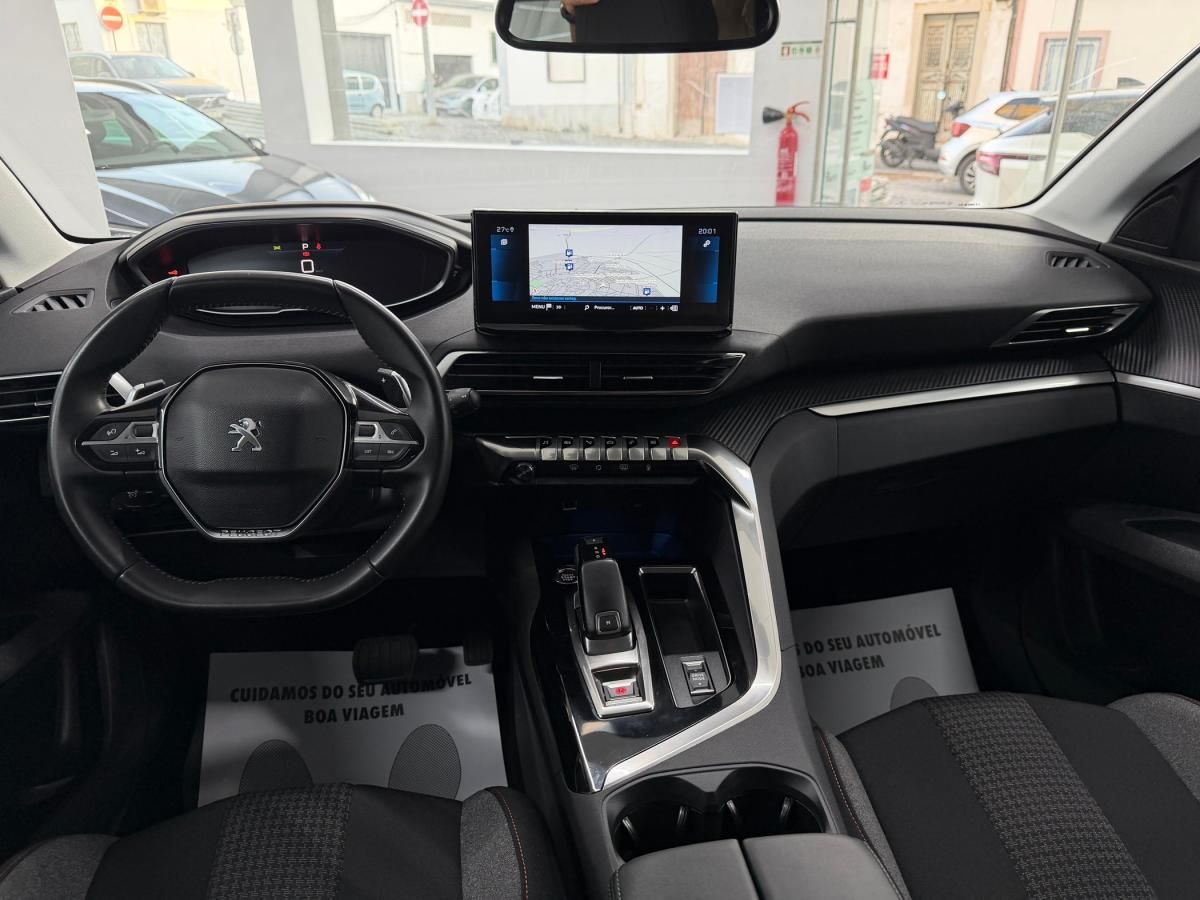 peugeot-5008-2022-diesel-1499cc