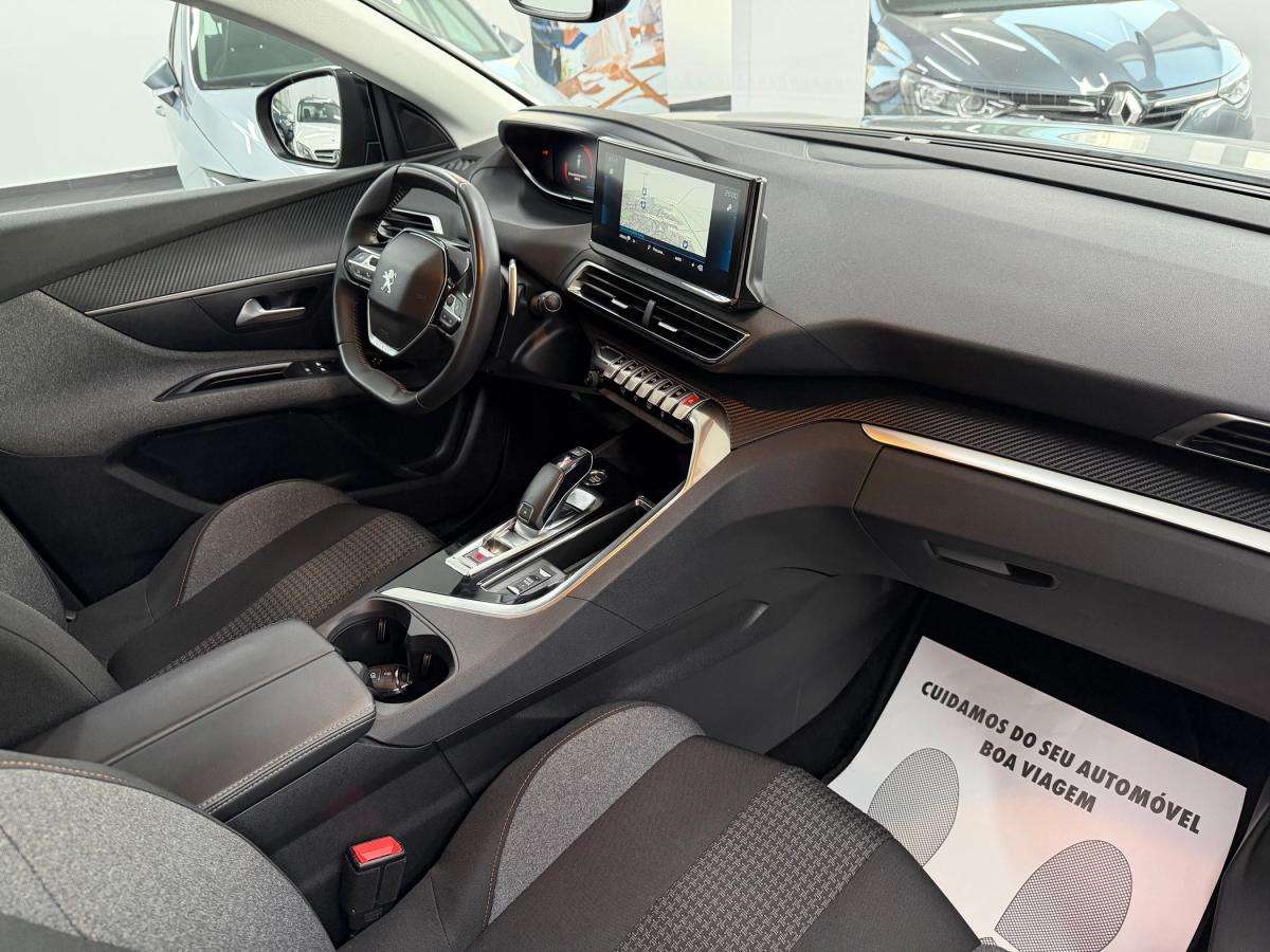 peugeot-5008-2022-diesel-1499cc