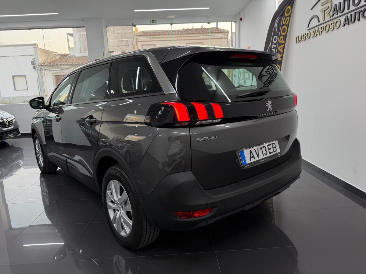 peugeot-5008-2022-diesel-1499cc