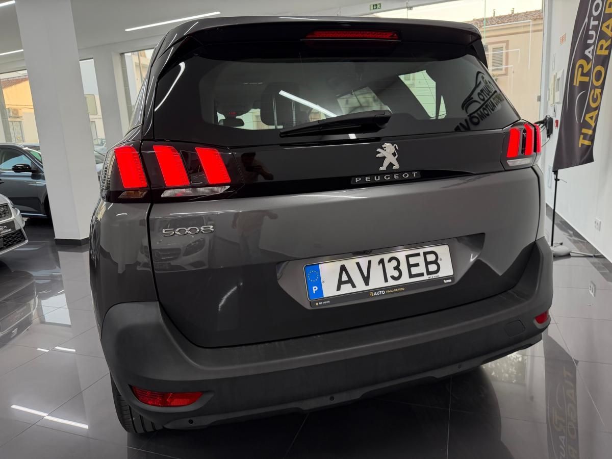 peugeot-5008-2022-diesel-1499cc