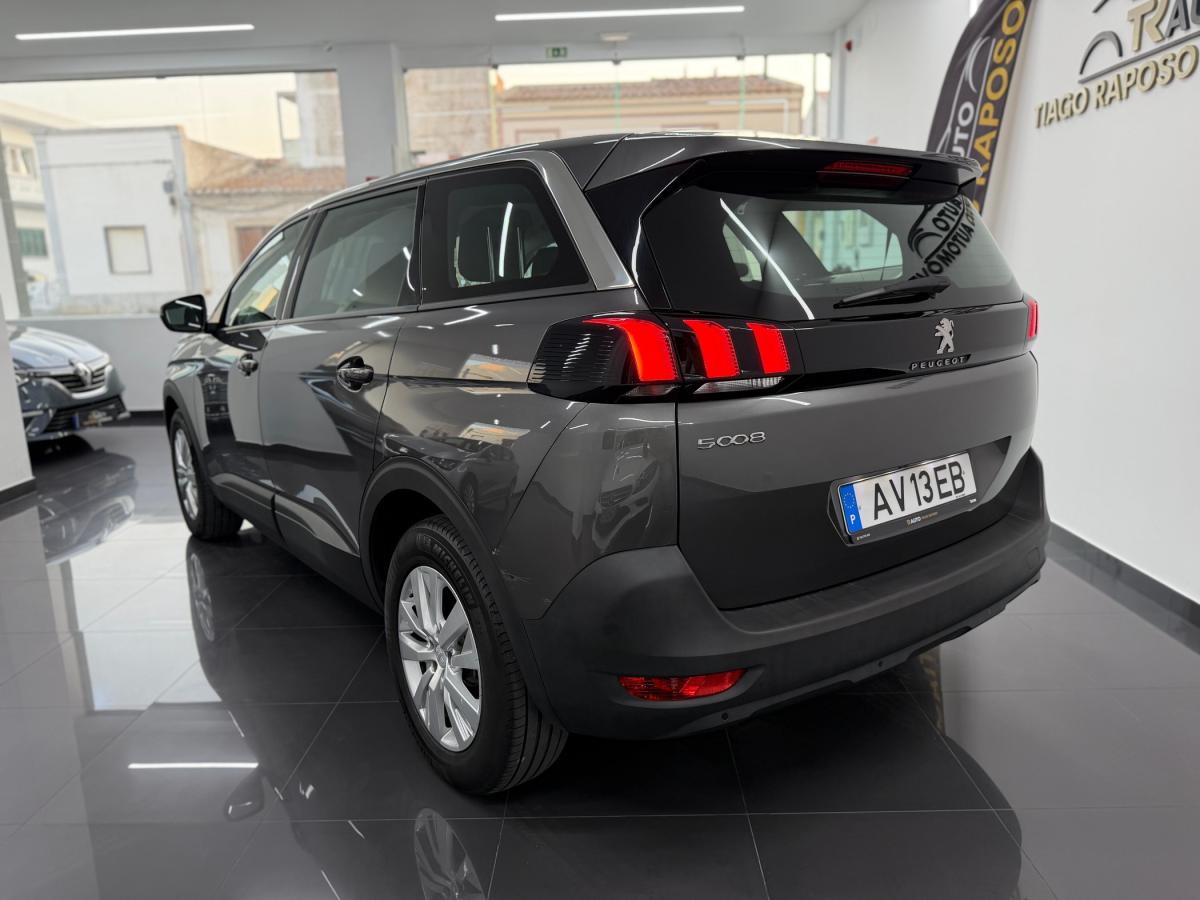 peugeot-5008-2022-diesel-1499cc