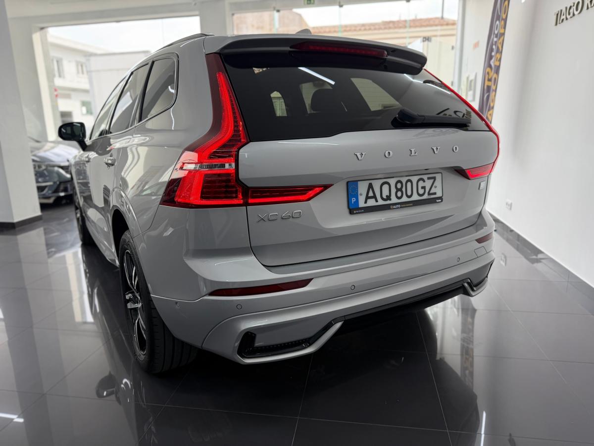 volvo-xc60-2022-hibrido-a-gasolina-1969cc