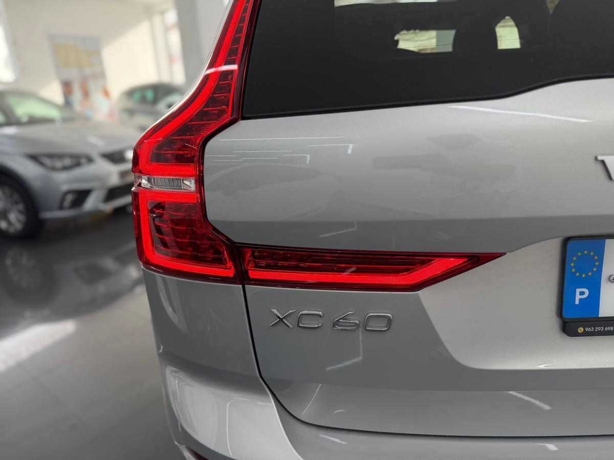 volvo-xc60-2022-hibrido-a-gasolina-1969cc