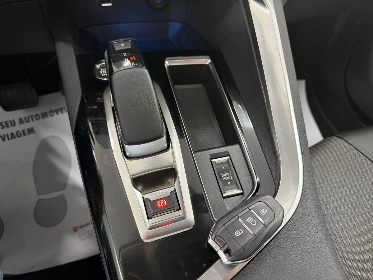 peugeot-3008-2022-hibrido-a-gasolina-1598cc