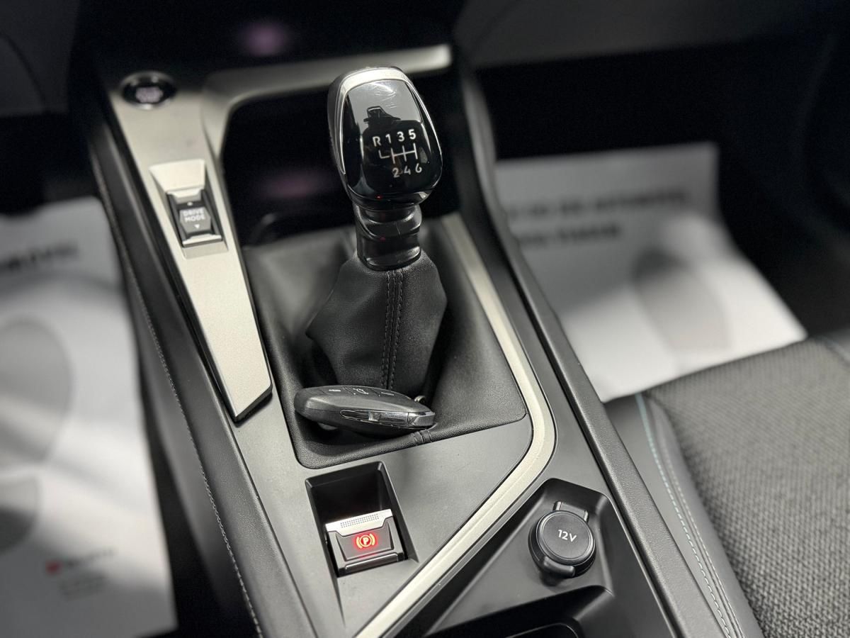 peugeot-308-2024-gasolina-1199cc
