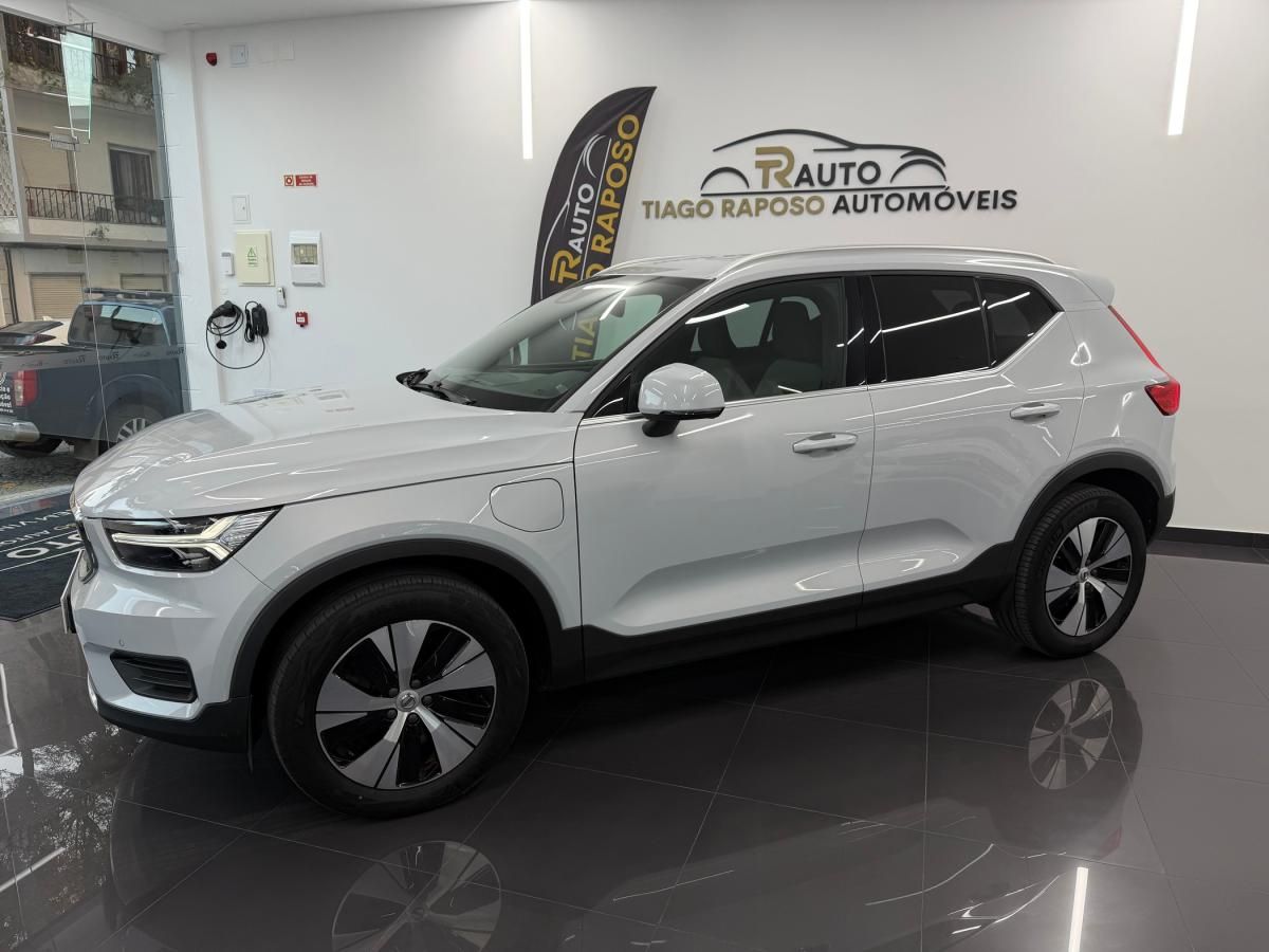 volvo-xc40-2022-hibrido-a-gasolina-1477cc