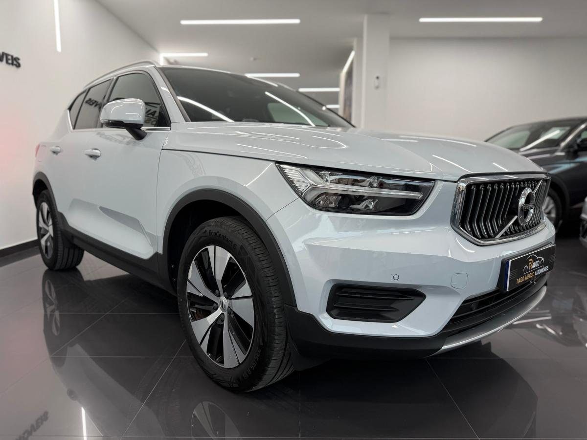 volvo-xc40-2022-hibrido-a-gasolina-1477cc