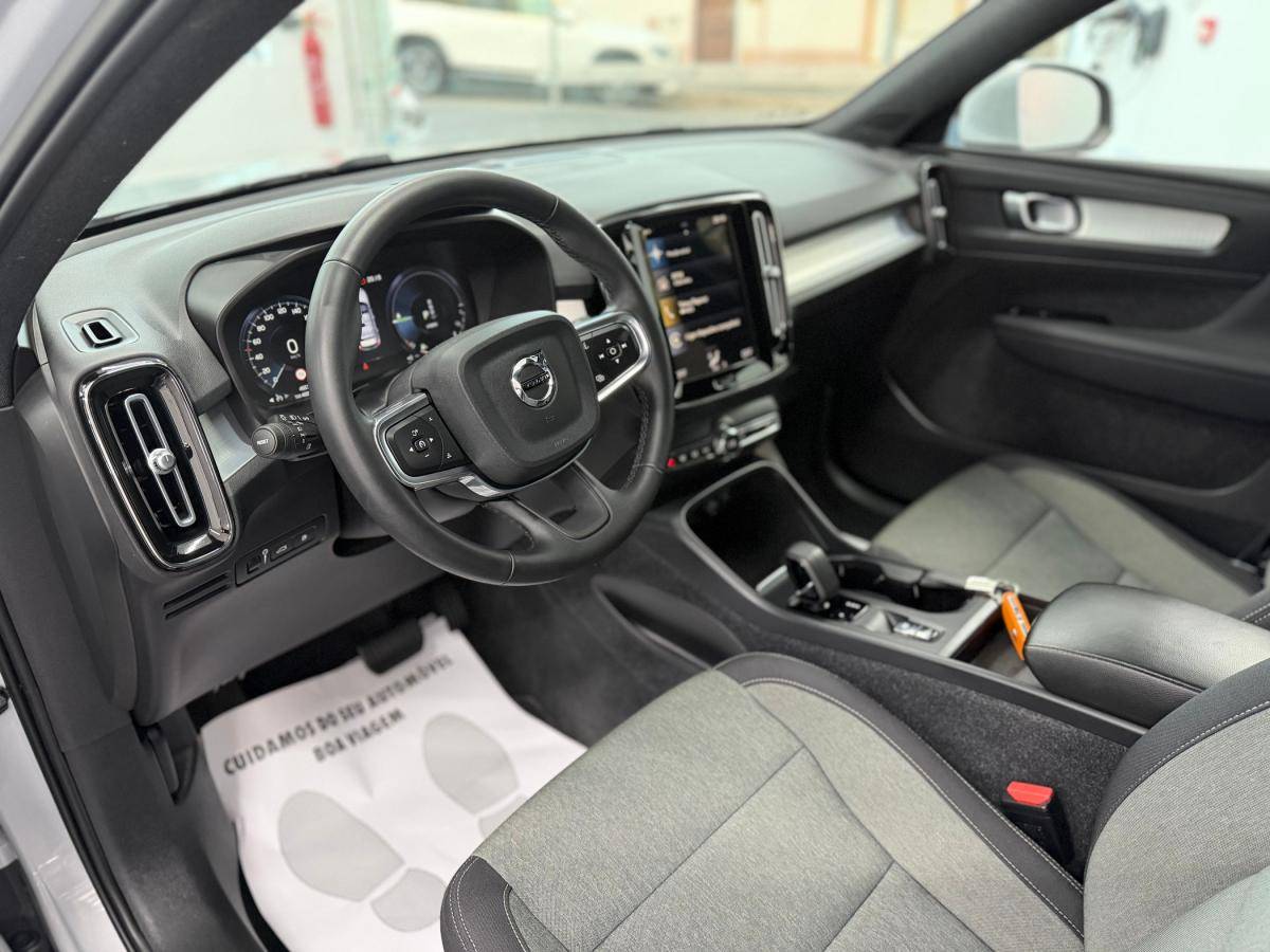 volvo-xc40-2022-hibrido-a-gasolina-1477cc
