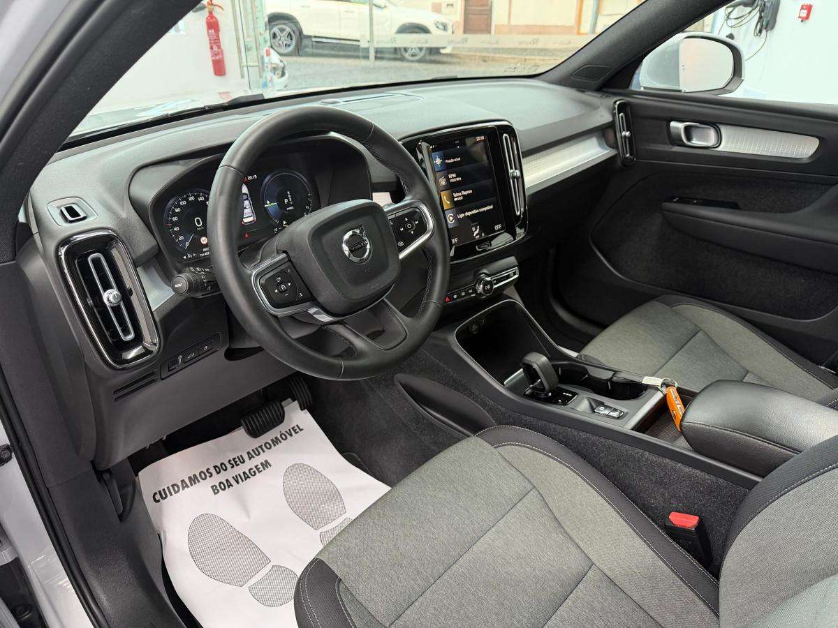 volvo-xc40-2022-hibrido-a-gasolina-1477cc