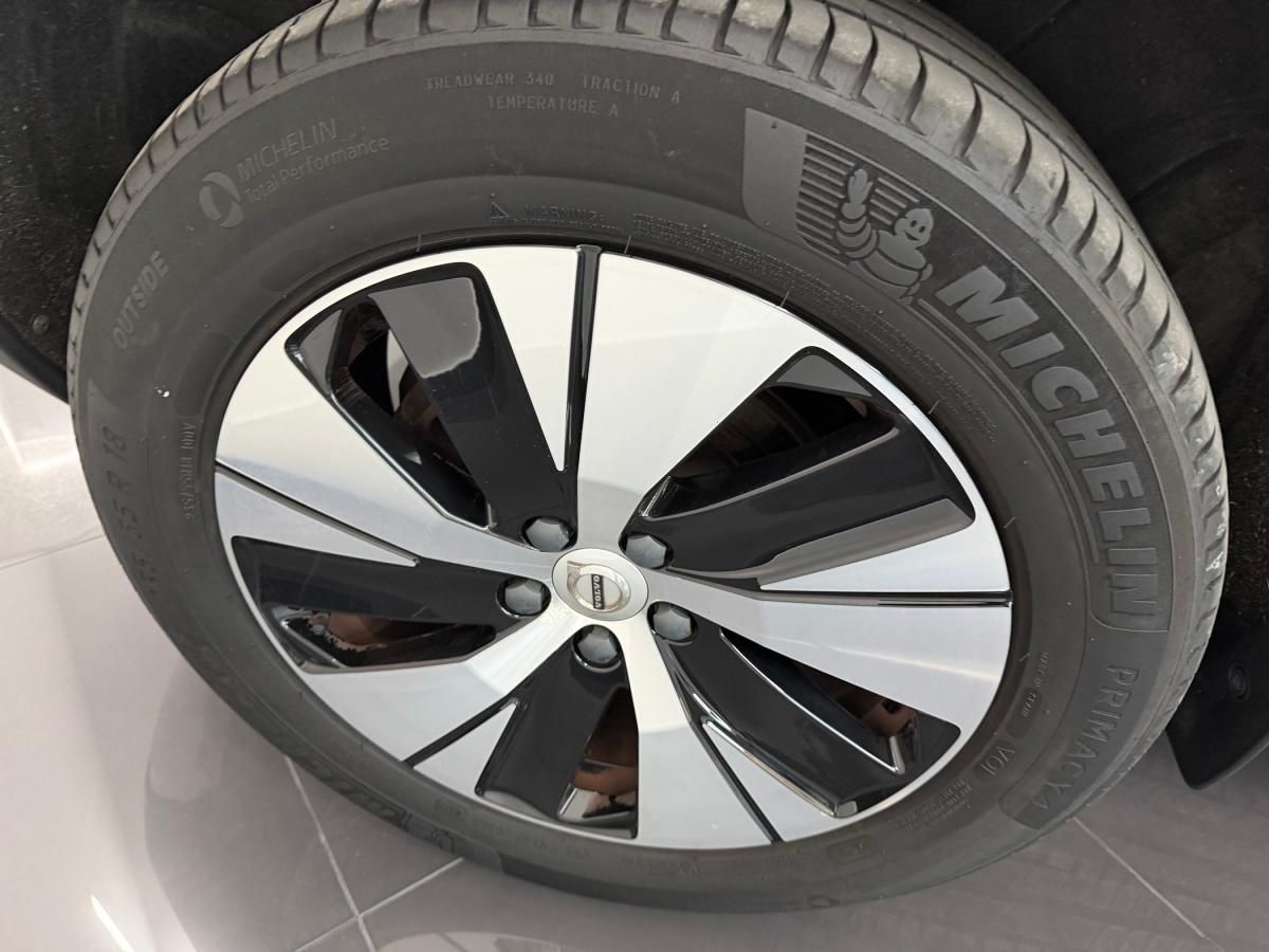 volvo-xc40-2022-hibrido-a-gasolina-1477cc