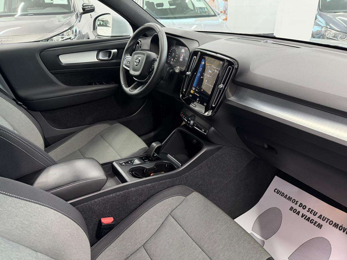 volvo-xc40-2022-hibrido-a-gasolina-1477cc