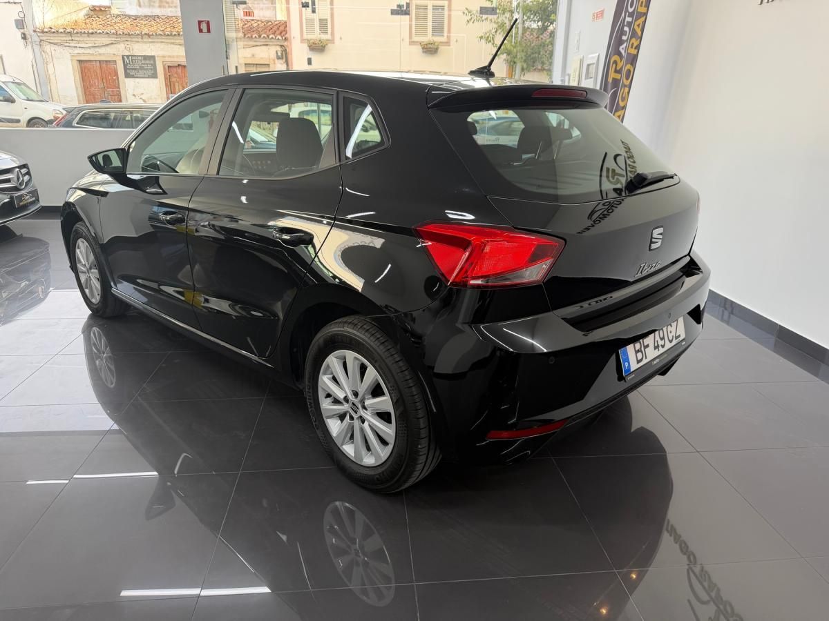 seat-ibiza-2023-gasolina-999cc