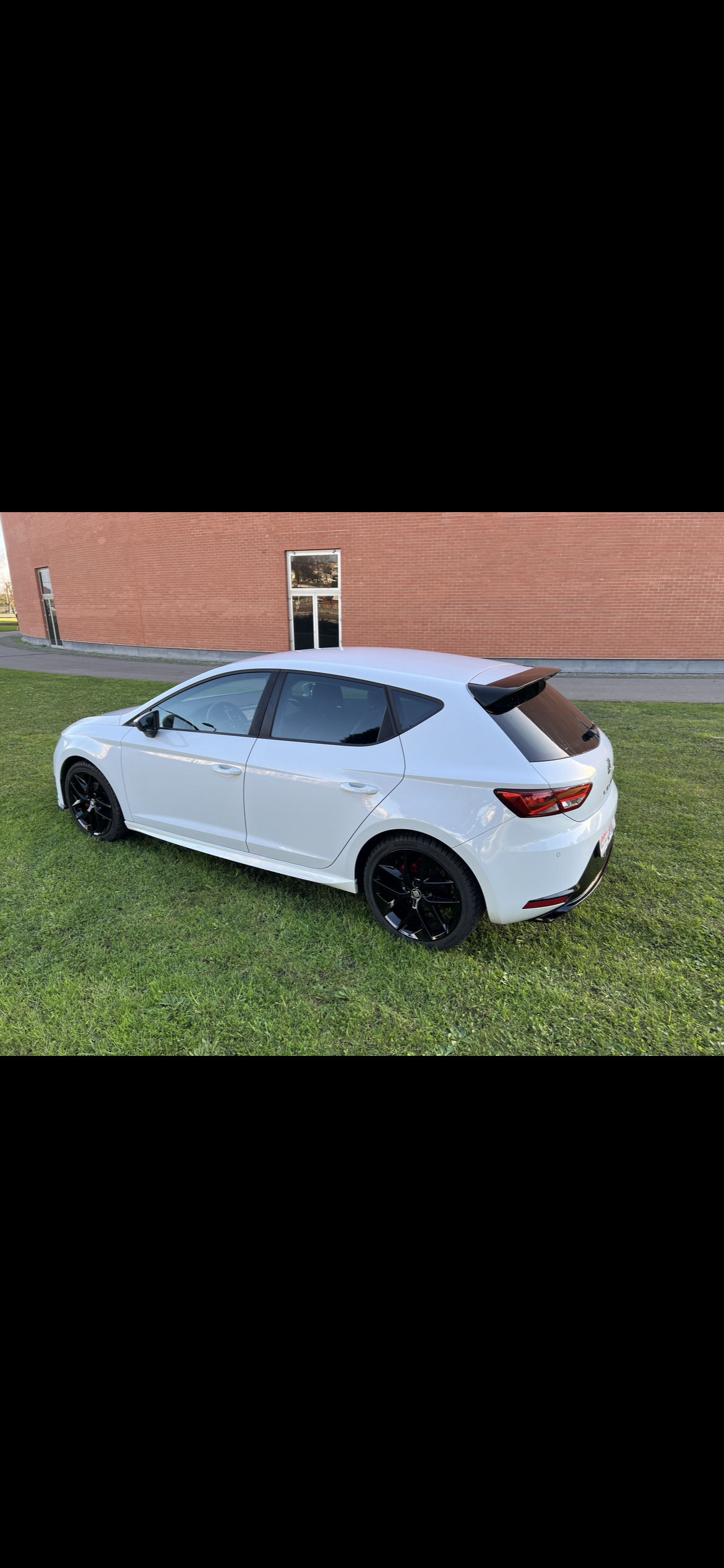 seat-leon-2-0-tdi-2014-diesel-1968cc