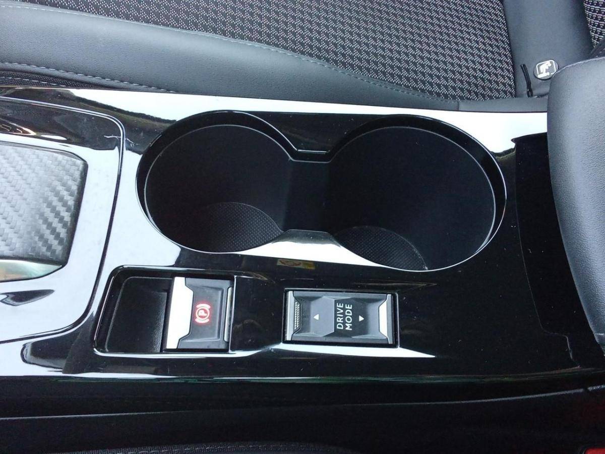 peugeot-208-2022-gasolina-1199cc