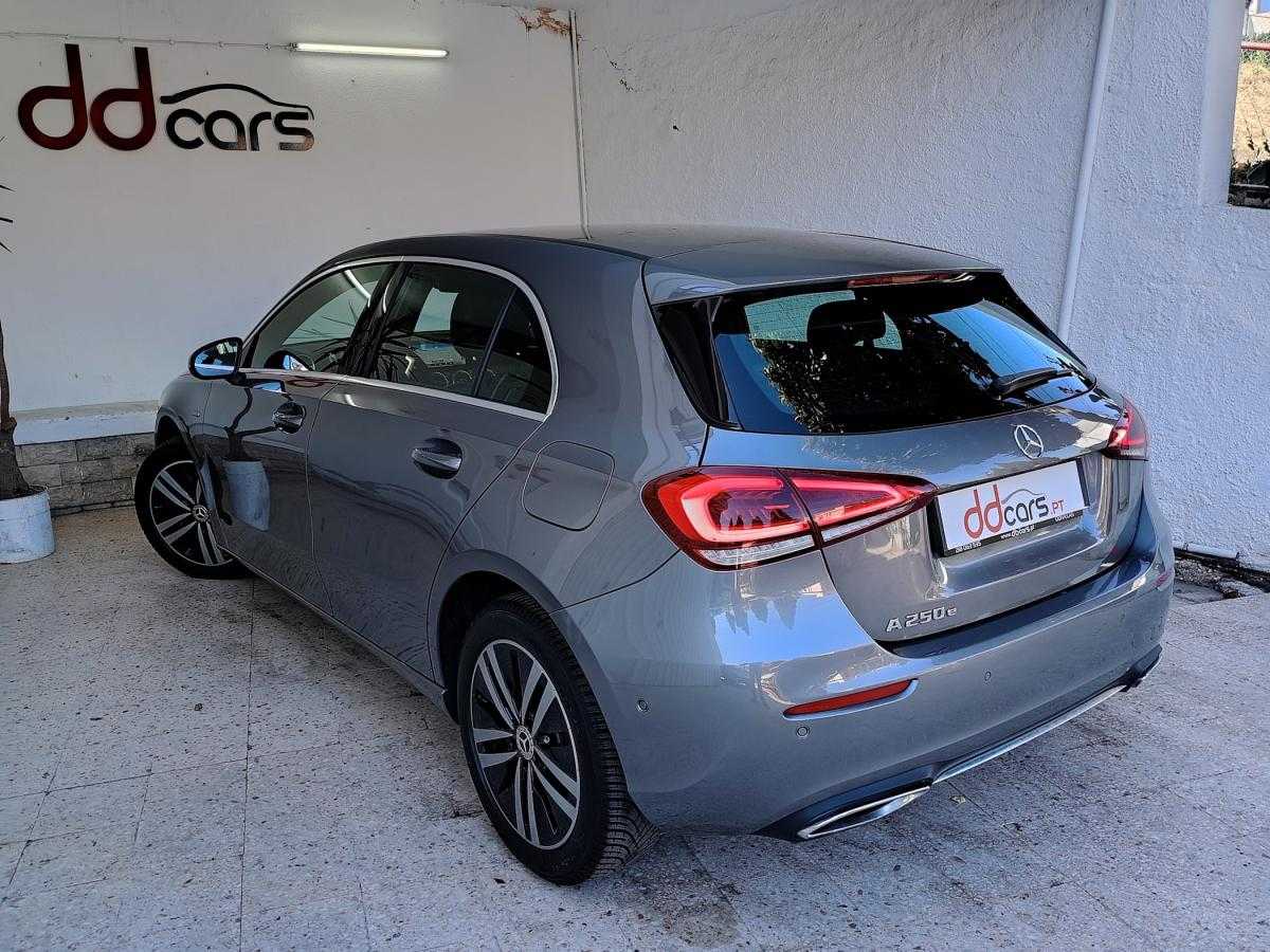 mercedes-benz-classe-a-2021-hibrido-a-gasolina-1332cc