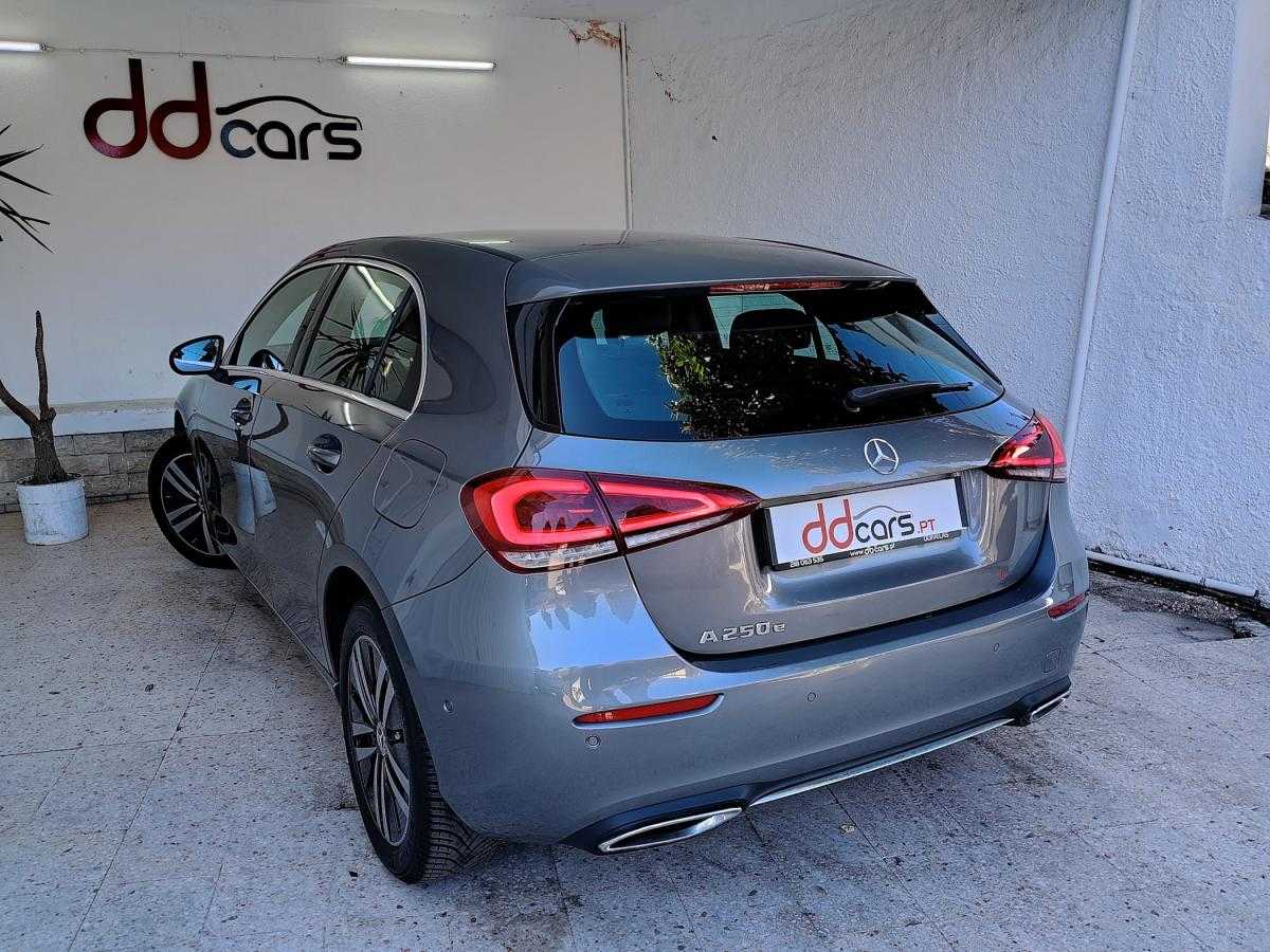 mercedes-benz-classe-a-2021-hibrido-a-gasolina-1332cc