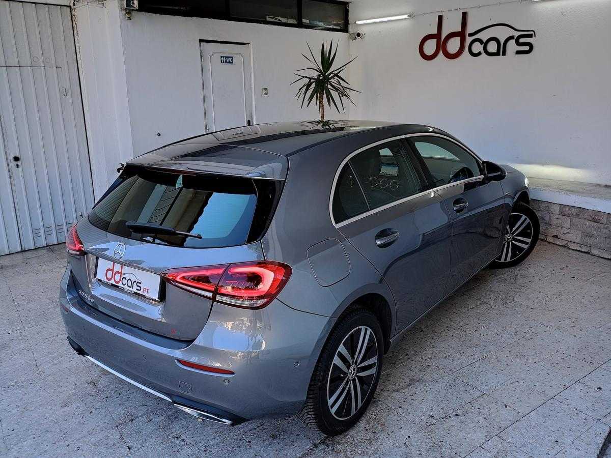 mercedes-benz-classe-a-2021-hibrido-a-gasolina-1332cc