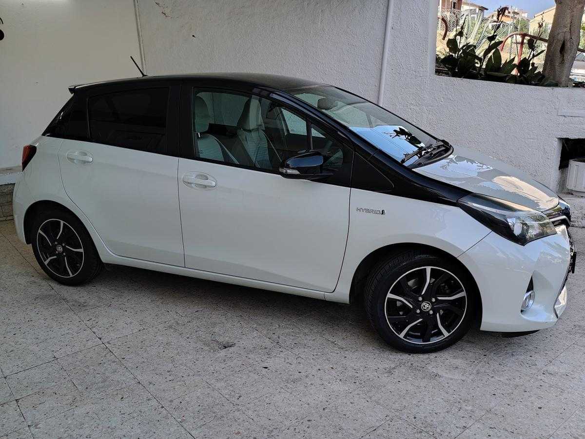 toyota-yaris-2016-hibrido-a-gasolina-1497cc
